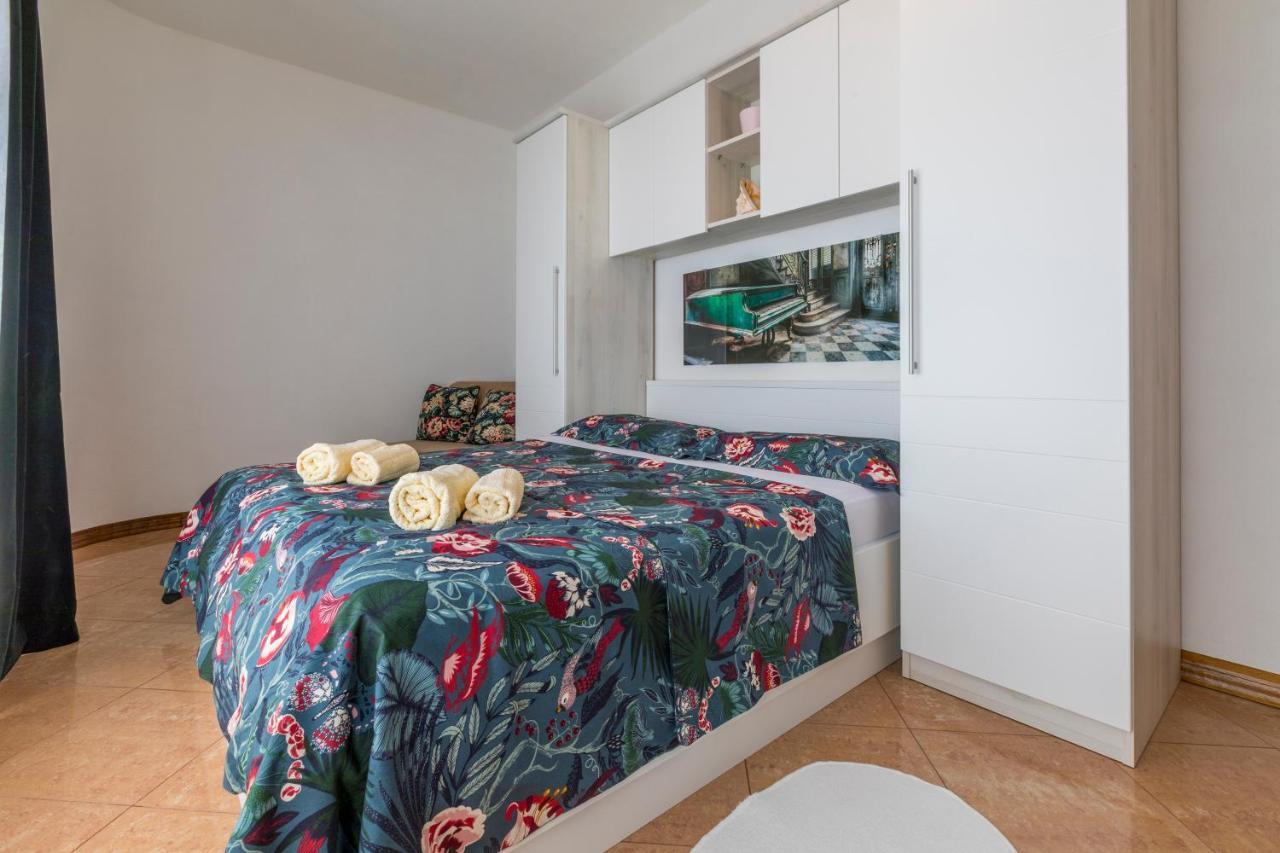 Villa M Crikvenica Esterno foto